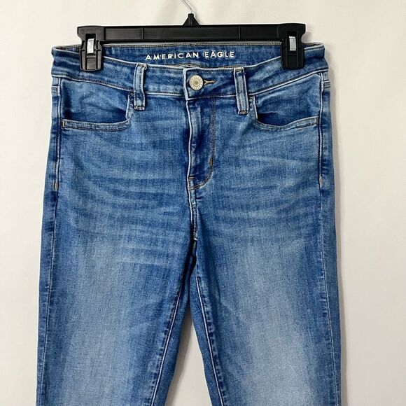 American Eagle Next Level Stretch Medium Wash Jegging Size 2 - Picture 3 of 6